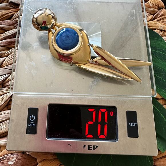 BOGO FREE STATEMENT 1980s Egyptian revival earrings - Picture 5 of 5